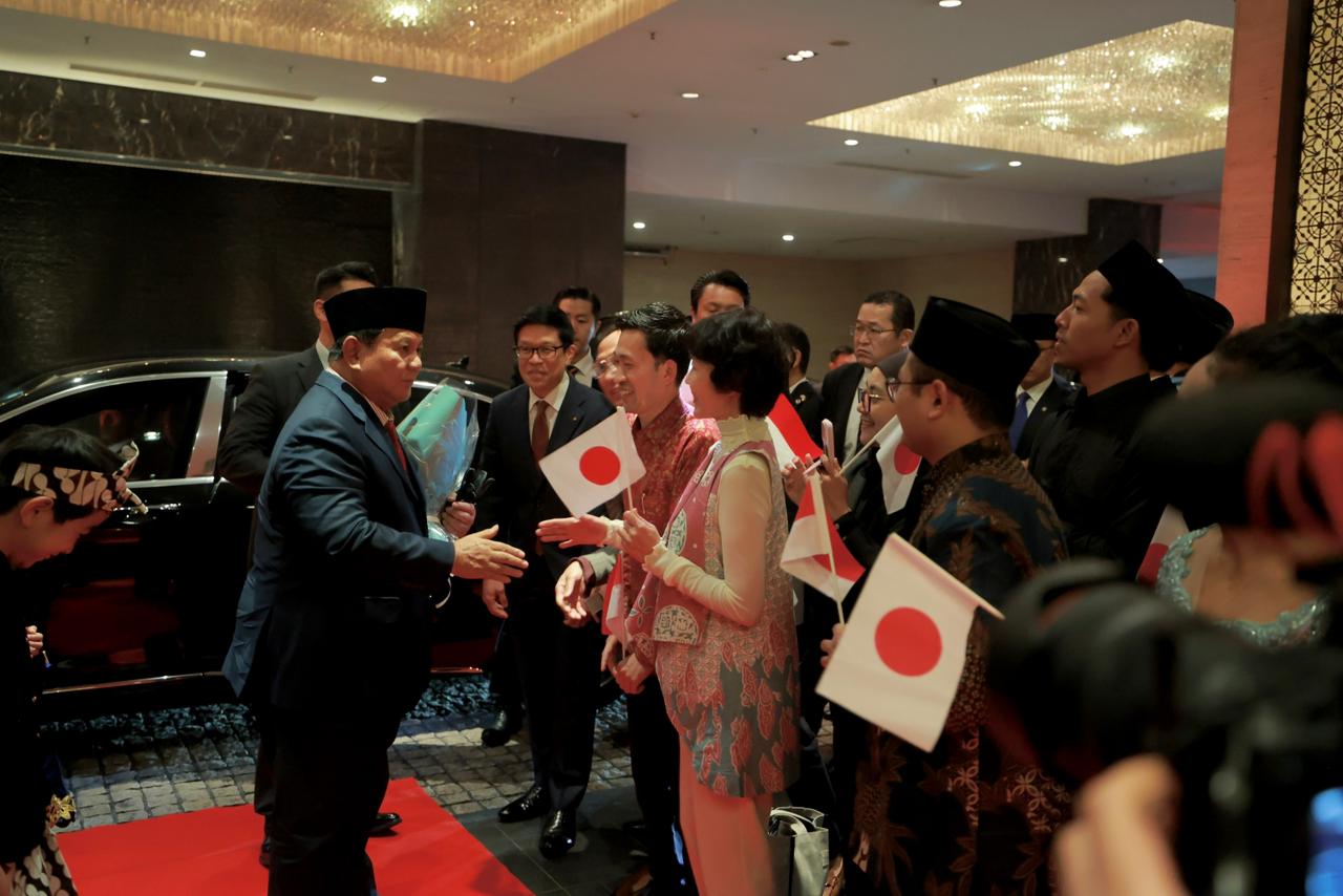Momen Hangat di Tokyo, Diaspora Sambut Antusias Prabowo