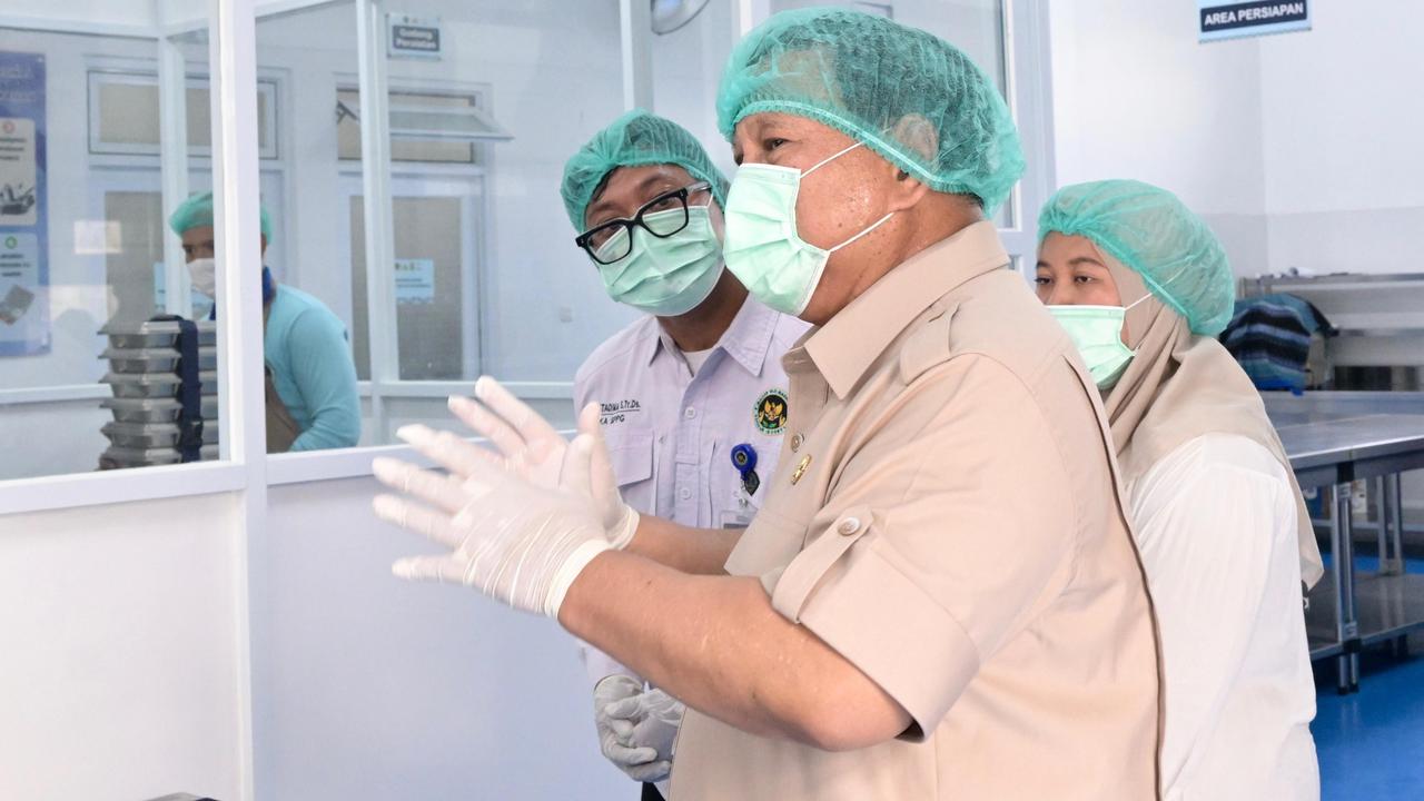 Prabowo Tinjau Dapur MBG di Palmerah, Cek Operasional